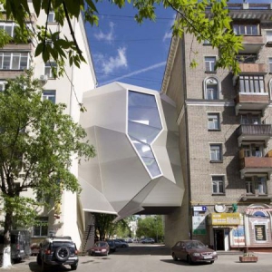 “寄生”办公室