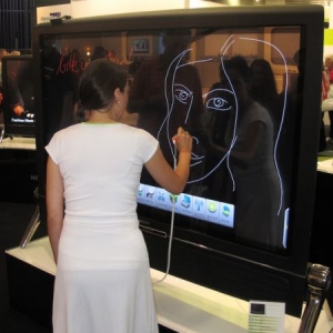 多功能高清电视