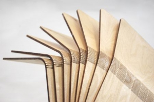 可弯折的木质书套