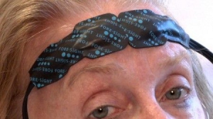 头戴式中风监测仪