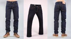 “站立”的牛仔裤