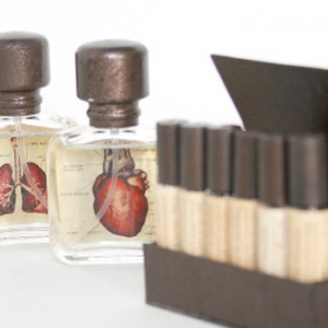 看似惊悚实则清新的香水