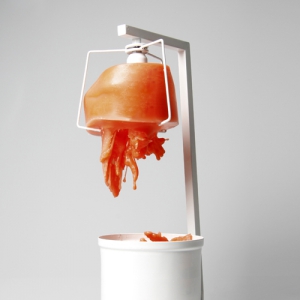 “死而复生”的蜡烛装饰灯