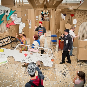 神奇的纸板王国