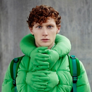 新款夹克之大手的拥抱