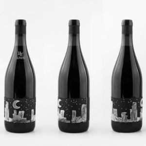 随意涂鸦的酒瓶包装