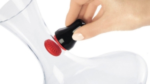 清洁器皿内部的磁性刷