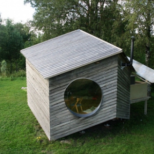 奇怪的菱形小房子