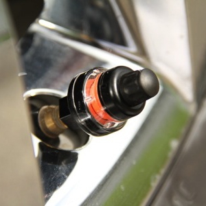 车胎气压指示阀