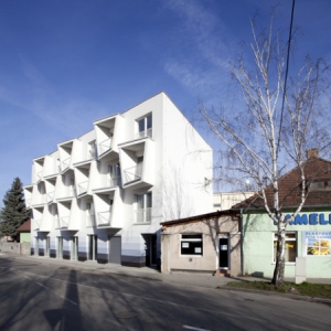 隔音多阳光的切角阳台