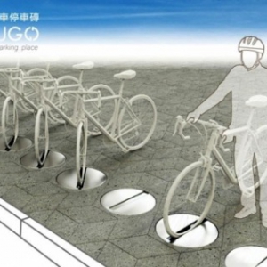 嵌入地面的车锁