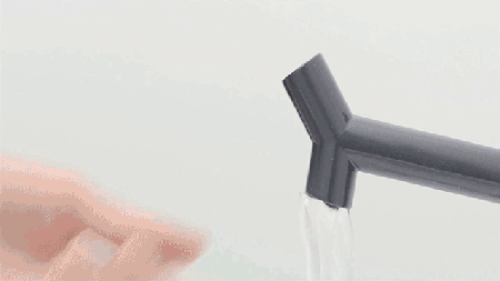 讨巧的双口水龙头