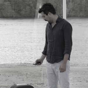 自动跟踪行李箱