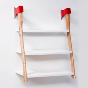 暴力安装的斧头置物架