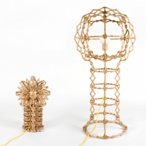 可伸展收缩的木结构灯