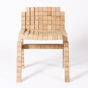 胶水粘起来的木块座椅