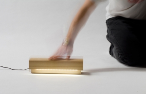 趣味按压式台灯