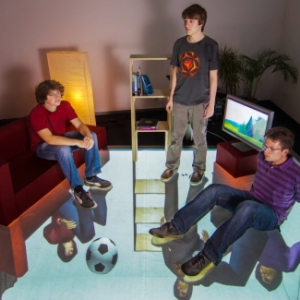 “反光”投影地板