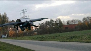 背负机翼飞行器