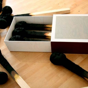 燃烧后的火柴人像