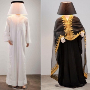 惊悚“无头”落地灯