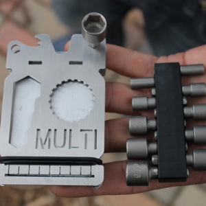 多功能工具型钱包