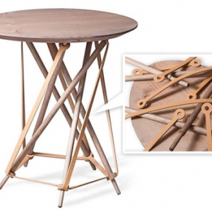 “纠结”的捆绑桌凳