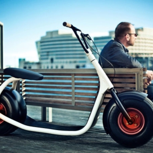 宽胎电动踏板车