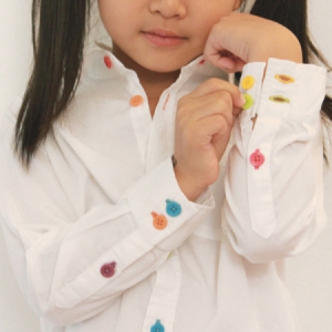 系不错的彩色衣扣