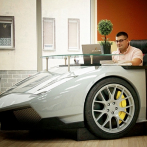 兰博基尼办公桌