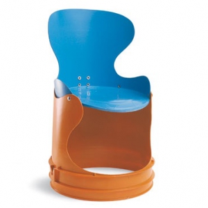 油漆桶改造的儿童座椅