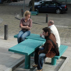 方便的升降公共座椅