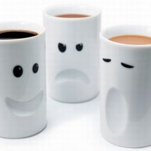 可爱的表情茶杯
