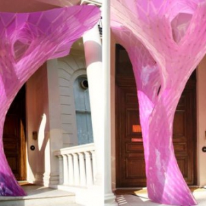 美丽的树状太阳能灯