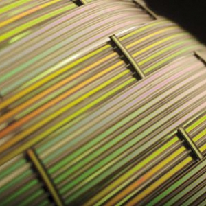 麻省理工大学研究学者发现声学纤维