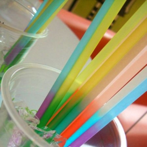 神奇的变色吸管