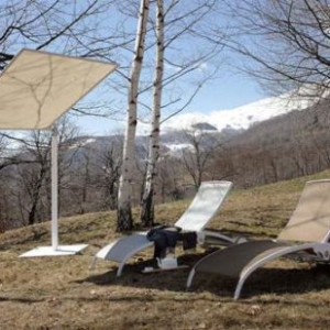 多功能投影屏幕