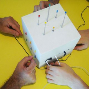 多人共享式收音机