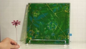 新型彩色太阳能玻璃
