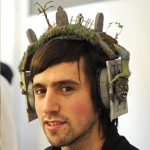 创意耳机──《战栗》敬礼之作