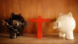 “复仇的小猪”储蓄罐