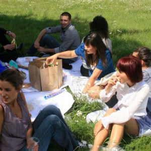 实用的折叠垃圾纸袋